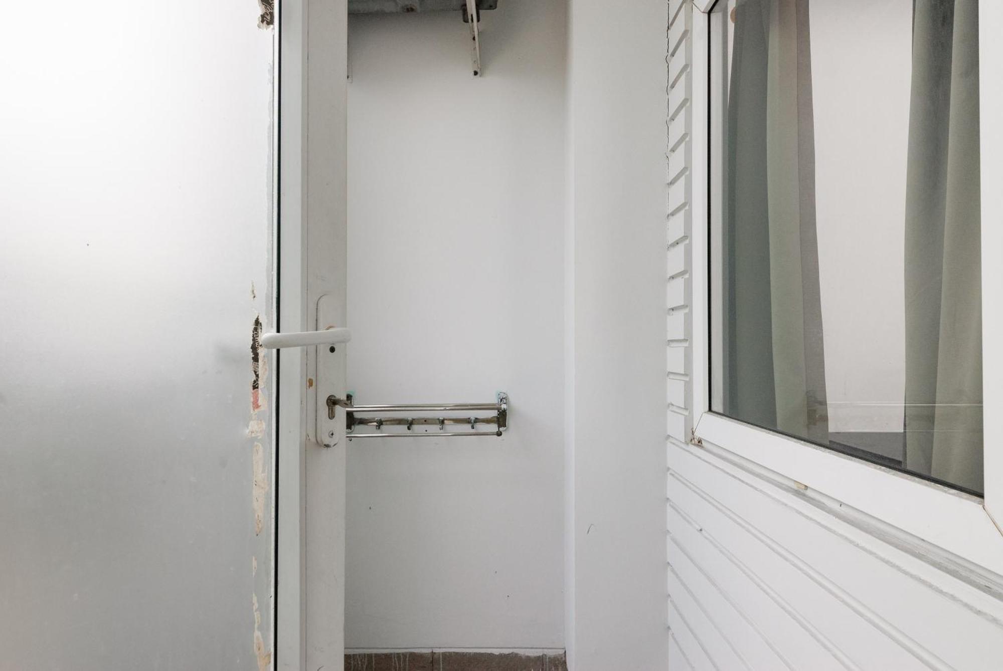 מלון טנגרנג Reddoorz Near Mandaya Royal Hospital Puri מראה חיצוני תמונה
